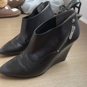 belle Singerson Morrison leather booties